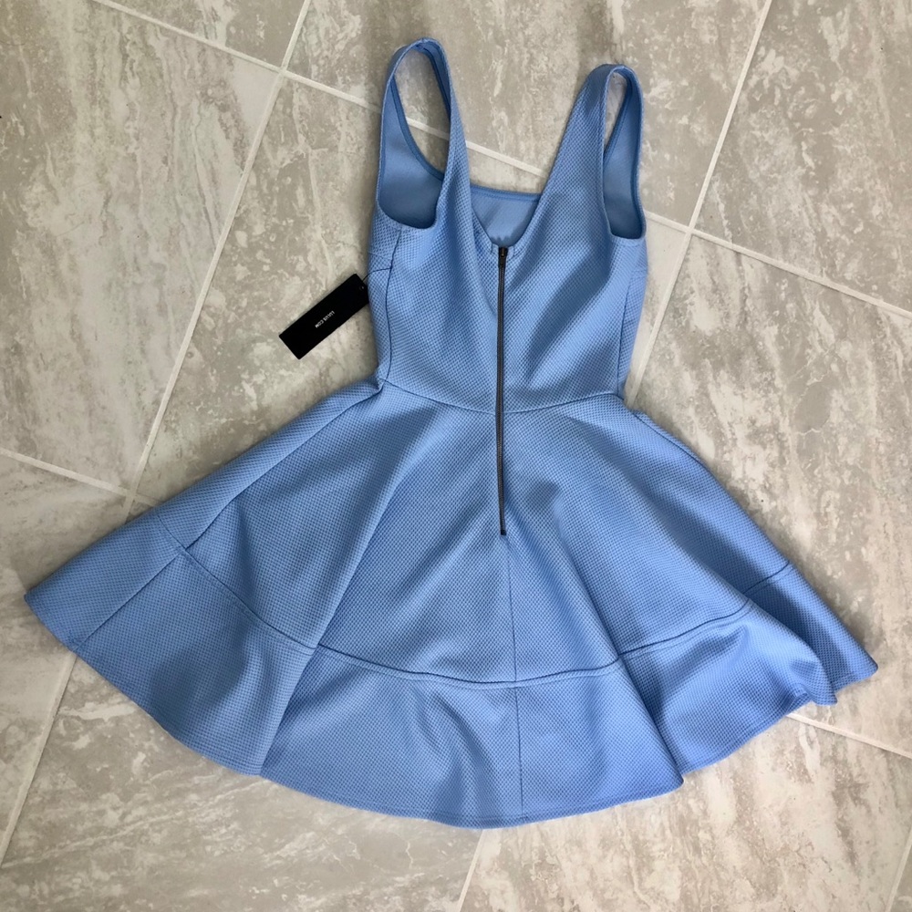 Lulu’s Dress - Picture 4 of 4